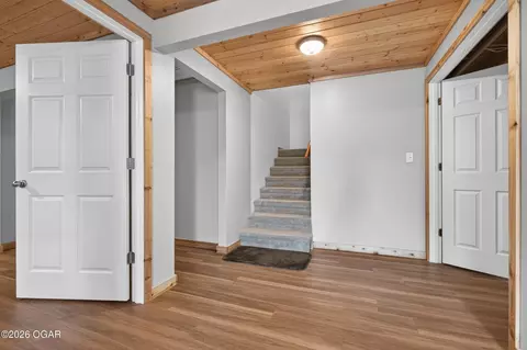 Entry Way - 13830 E Musket Road Nevada Mo 64772 Rd, Nevada, MO 64772 photo 6 of 7