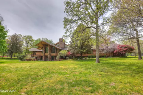 5594 Rivercrest Valley Drive Joplin Mo 64804 Dr, Joplin, MO 64804