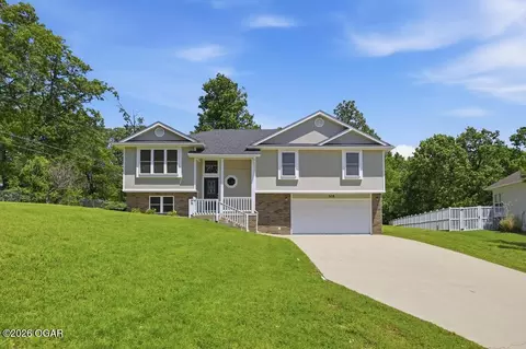 305 Sherri Lane Carl Junction Mo 64834 Ln, Carl Junction, MO 64834