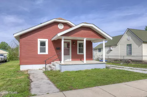 2212 Bird Avenue Joplin Mo 64804 Ave, Joplin, MO 64804