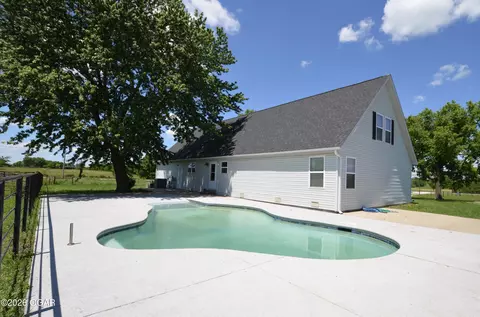 Exterior - 5111 State Highway Bb Seneca Mo 64865, Seneca, MO 64865 photo 3 of 14
