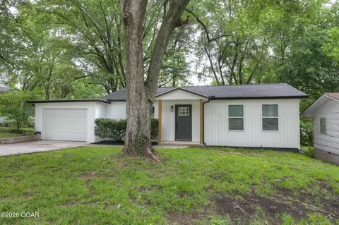 712 Pearl Street Neosho Mo 64850 St, Neosho, MO 64850