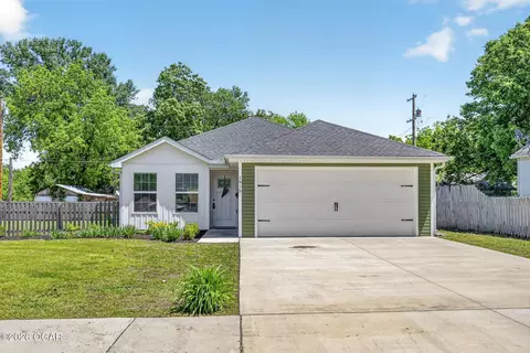 1915 S Moffet Avenue Joplin Mo 64804 Ave, Joplin, MO 64804