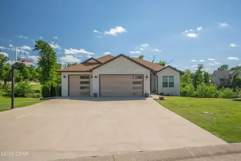 407 Lakeview Lane Carl Junction Mo 64834 Ln, Carl Junction, MO 64834