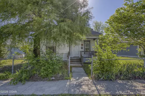 715 N Oak Street Webb City Mo 64870 St, Webb City, MO 64870