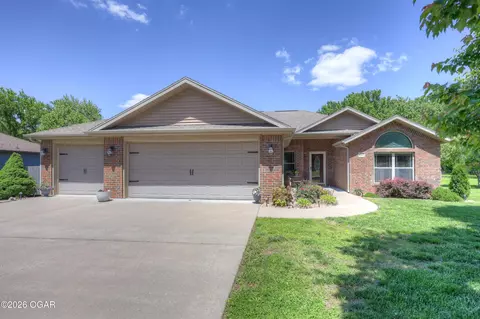 3517 E Vandalia Court Joplin Mo 64801 Ct, Joplin, MO 64801