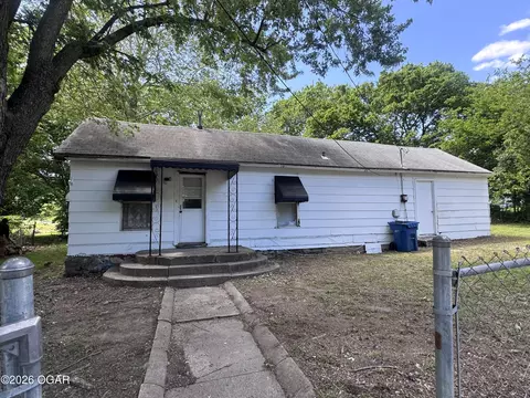 310 N Cox Avenue Joplin Mo 64801 Ave, Joplin, MO 64801