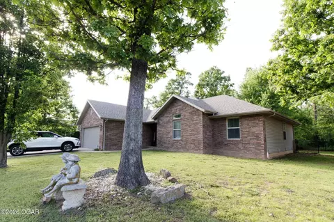 1027 Nickolas Street Aurora Mo 65605 St, Aurora, MO 65605