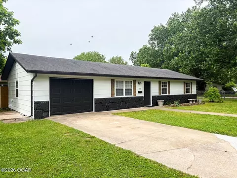 801 Riverside Drive Neosho Mo 64850 Dr, Neosho, MO 64850