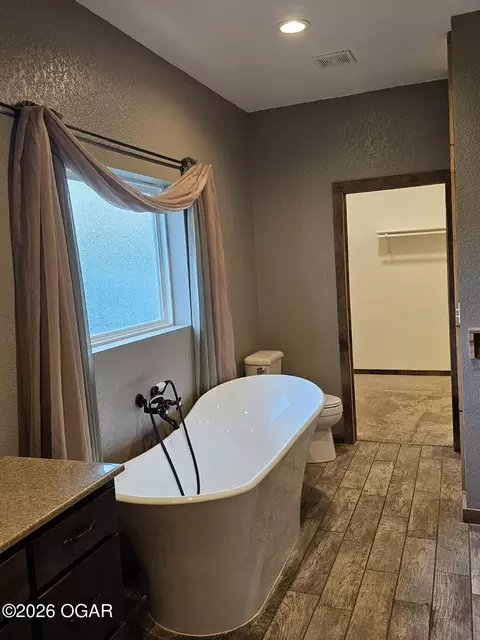 Bath - 9615 County Lane 116 Carthage Mo 64836, Carthage, MO 64836 photo 3 of 5