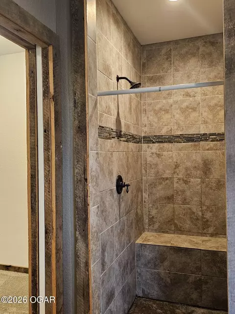 Bath - 9615 County Lane 116 Carthage Mo 64836, Carthage, MO 64836 photo 2 of 5
