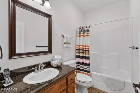 Bath - 1428 Lark Lane Carthage Mo 64836 Ln, Carthage, MO 64836 photo 1 of 6