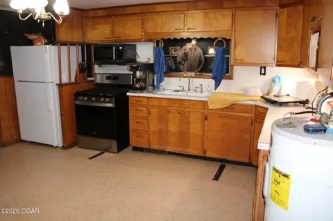 Kitchen - 407 W 3rd Street Franklin Ks 65250 St, Franklin, KS 66735 photo 2 of 2