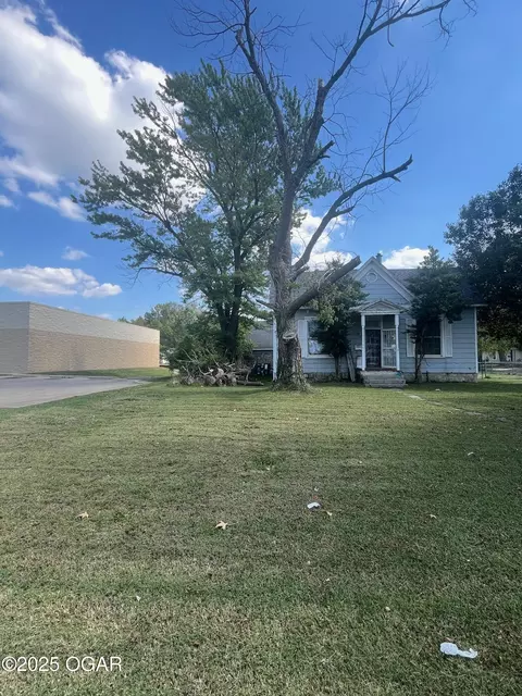 1011 S Madion Street Webb City Mo 64870 St, Webb City, MO 64870