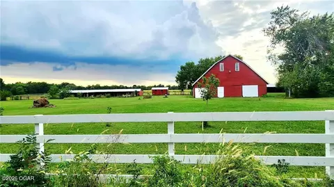 173 N 7 Highway Girard Ks 66743 Hwy, Girard, KS 66743