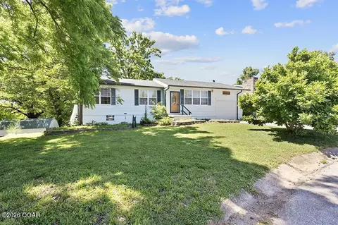 249 Hillcrest Drive Neosho Mo 64850 Dr, Neosho, MO 64850
