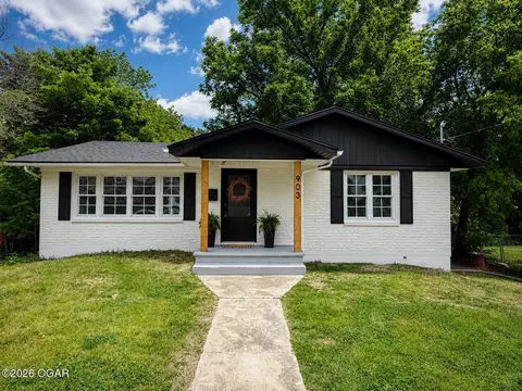 903 S High Street Neosho Mo 64850 St, Neosho, MO 64850