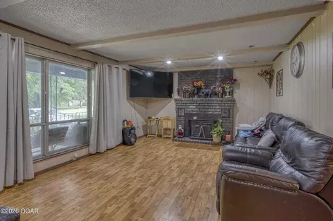 Living - 1345 E Highland Avenue Carthage Mo 64836 Ave, Carthage, MO 64836 photo 1 of 2