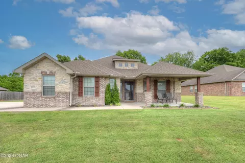 1113 Chesterfield Drive Webb City Mo 64870 Dr, Webb City, MO 64870