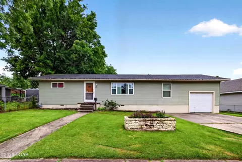 233 E 22nd Street Baxter Springs Ks 66713 St, Baxter Springs, KS 66713