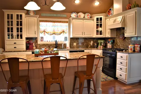 Kitchen - 408 Honeysuckle Lane Monett Mo 65708 Ln, Monett, MO 65708 photo 4 of 6