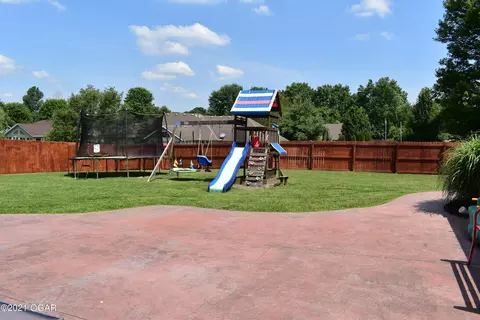 Exterior - 408 Honeysuckle Lane Monett Mo 65708 Ln, Monett, MO 65708 photo 4 of 10