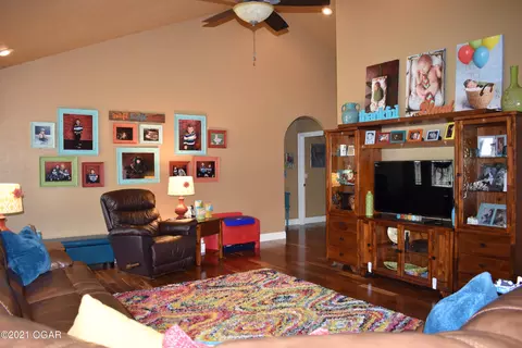 Living - 408 Honeysuckle Lane Monett Mo 65708 Ln, Monett, MO 65708 photo 1 of 3