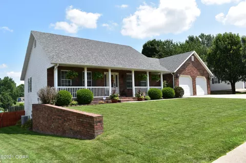 Exterior - 408 Honeysuckle Lane Monett Mo 65708 Ln, Monett, MO 65708 photo 3 of 10