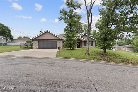 Exterior - 415 E 44th Street Joplin Mo 64804 St, Joplin, MO 64804 photo 8 of 8