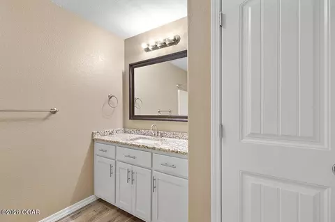 Bath - 415 E 44th Street Joplin Mo 64804 St, Joplin, MO 64804 photo 3 of 4