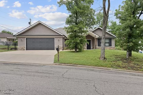 415 E 44th Street Joplin Mo 64804 St, Joplin, MO 64804