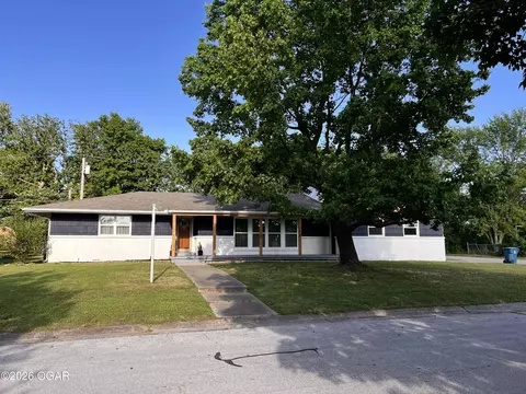 2929 Ohio Avenue Joplin Mo 64804 Ave, Joplin, MO 64804