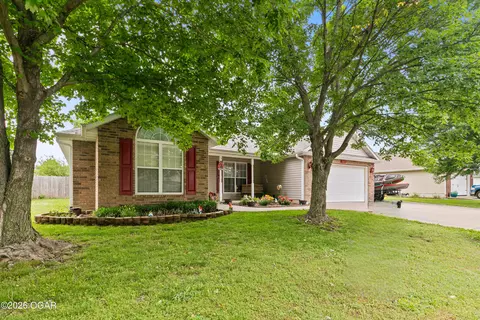 103 Jared Boulevard Webb City Mo 64870 Blvd, Webb City, MO 64870