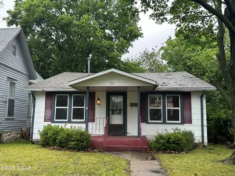 211 S Moffet Avenue Joplin Mo 64801 Ave, Joplin, MO 64801