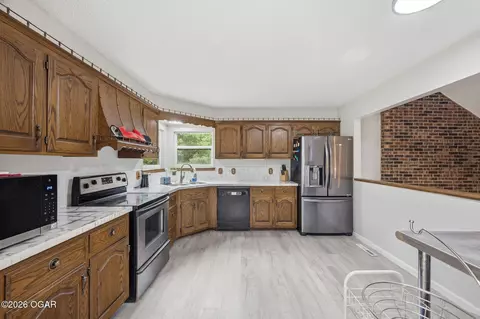 Kitchen - 1297 S Palomino Road Carthage Mo 64836 Rd, Carthage, MO 64836 photo 1 of 3
