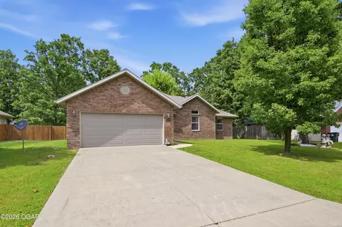 1027 Nickolas Street Aurora Mo 65605 St, Aurora, MO 65605