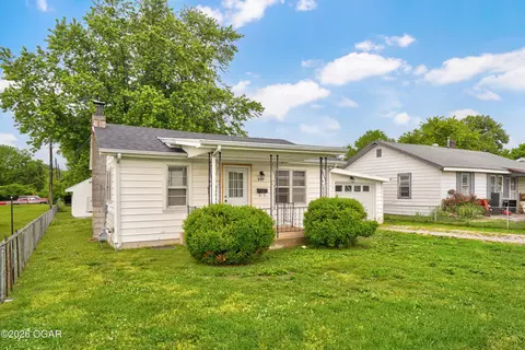 Other - 917 S West Avenue Springfield Mo 65802 Ave, Springfield, MO 65802 photo 2 of 8