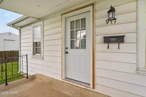 Exterior - 917 S West Avenue Springfield Mo 65802 Ave, Springfield, MO 65802 photo 6 of 6