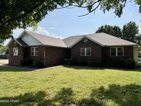 910 Briarbrook Drive Carl Junction Mo 64834 Dr, Carl Junction, MO 64834