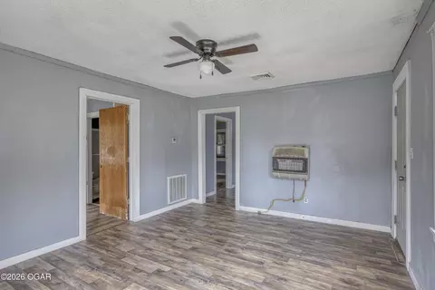 Living - 103 E 18th Street Lamar Mo 64759 St, Lamar, MO 64759 photo 3 of 3