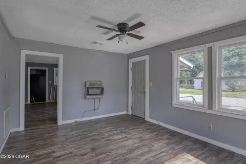 Living - 103 E 18th Street Lamar Mo 64759 St, Lamar, MO 64759 photo 2 of 3