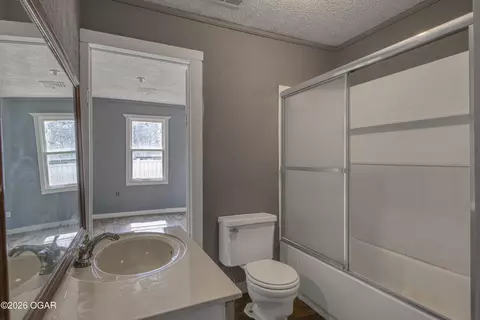 Bath - 103 E 18th Street Lamar Mo 64759 St, Lamar, MO 64759 photo 1 of 1