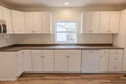 Kitchen - 1507 Cherry Street Lamar Mo 64759 St, Lamar, MO 64759 photo 2 of 4