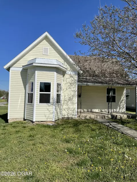 2301 S Empire Avenue Joplin Mo 64804 Ave, Joplin, MO 64804