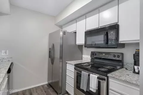 Kitchen - 152 Turnberry Drive 3 Branson Mo 65616 Dr #3, Branson, MO 65616 photo 3 of 4
