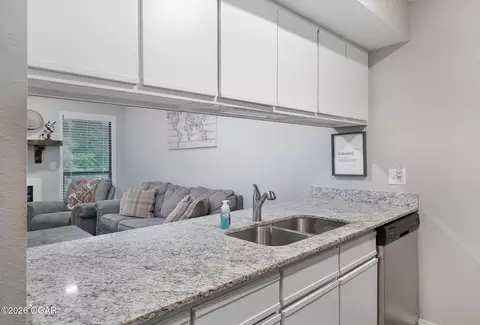 Kitchen - 152 Turnberry Drive 3 Branson Mo 65616 Dr #3, Branson, MO 65616 photo 4 of 4