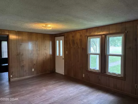 Living - 700 Parry Street Lamar Mo 64759 St, Lamar, MO 64759 photo 4 of 4