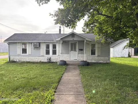 Exterior - 700 Parry Street Lamar Mo 64759 St, Lamar, MO 64759 photo 2 of 5