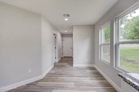 Entry Way - 820 Murphy Avenue Joplin Mo 64801 Ave, Joplin, MO 64801 photo 1 of 2