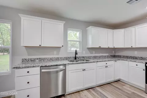 Kitchen - 820 Murphy Avenue Joplin Mo 64801 Ave, Joplin, MO 64801 photo 2 of 3